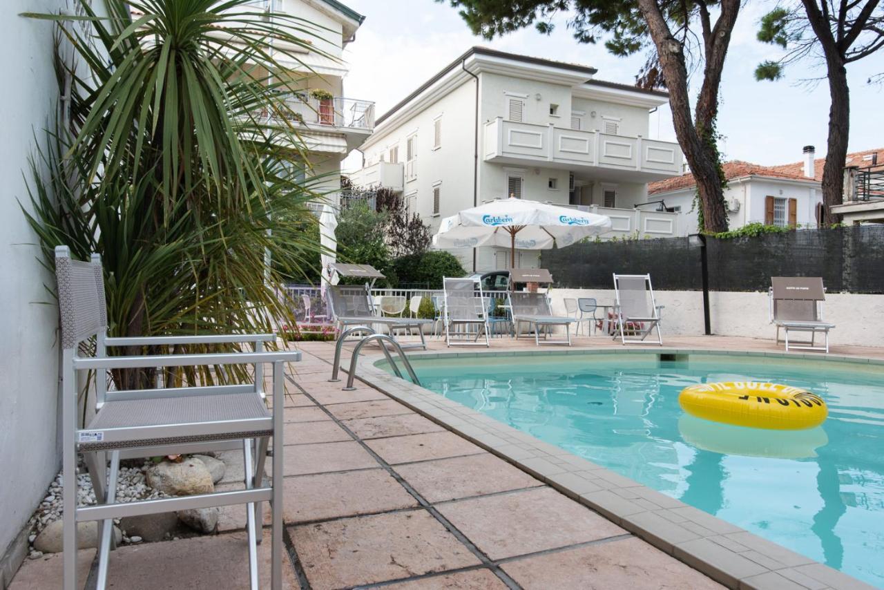 Hotel Consul - Family Hotel Riccione Buitenkant foto