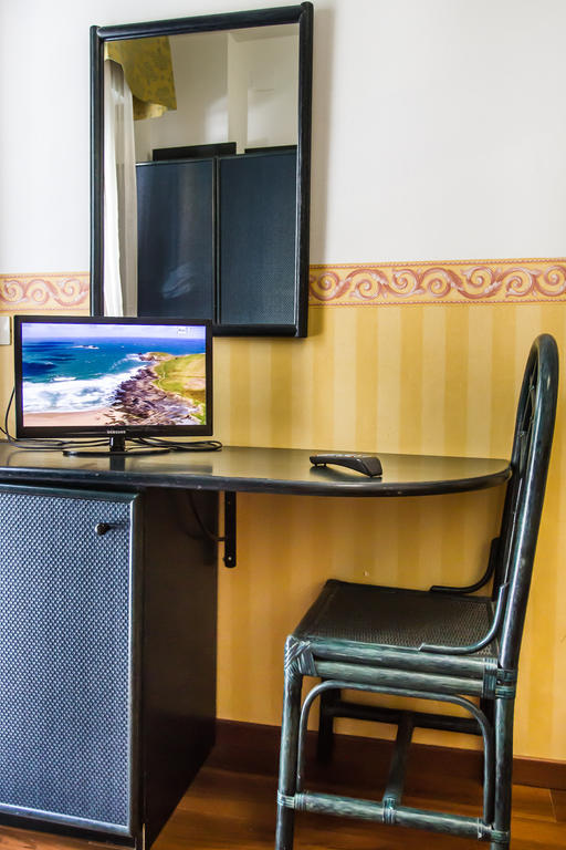Hotel Consul - Family Hotel Riccione Buitenkant foto