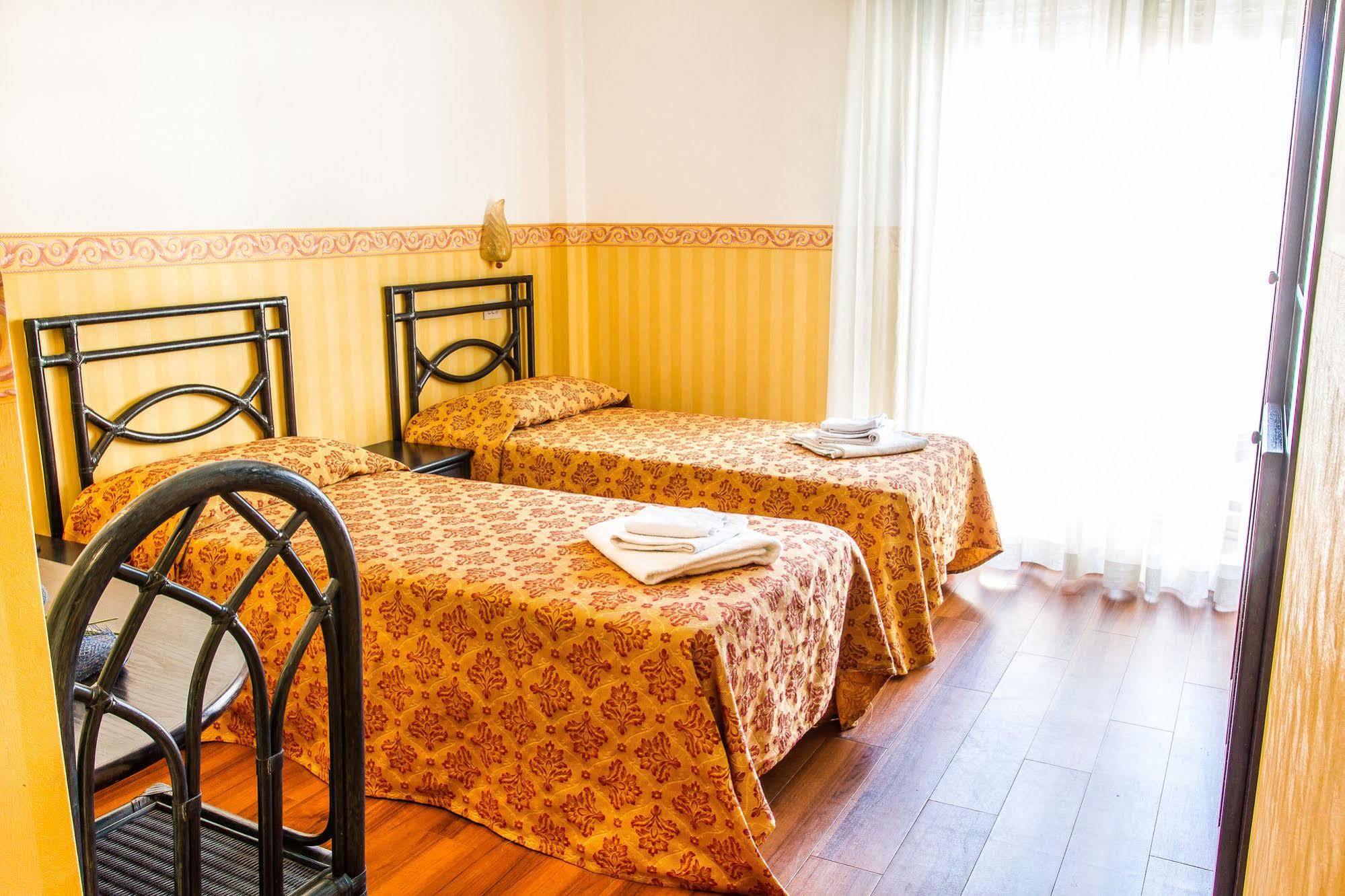 Hotel Consul - Family Hotel Riccione Buitenkant foto